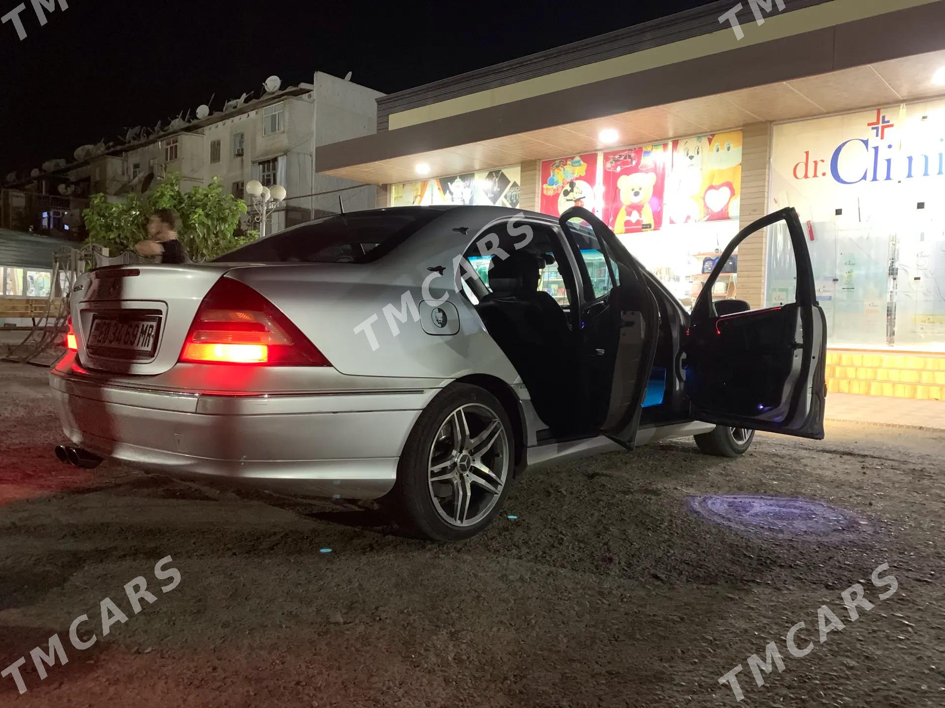 Mercedes-Benz C350 2006 - 130 000 TMT - Мары - img 9
