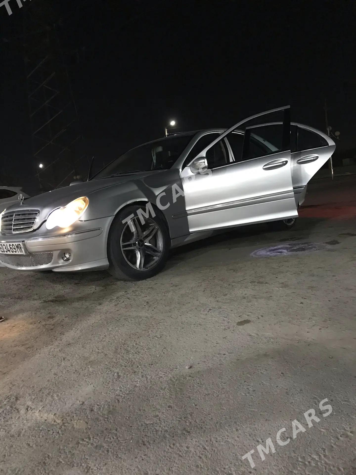 Mercedes-Benz C350 2006 - 130 000 TMT - Мары - img 10
