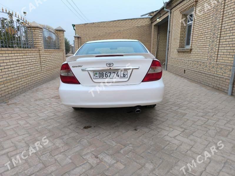 Toyota Camry 2002 - 129 000 TMT - Halaç - img 4