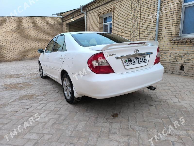 Toyota Camry 2002 - 129 000 TMT - Halaç - img 2