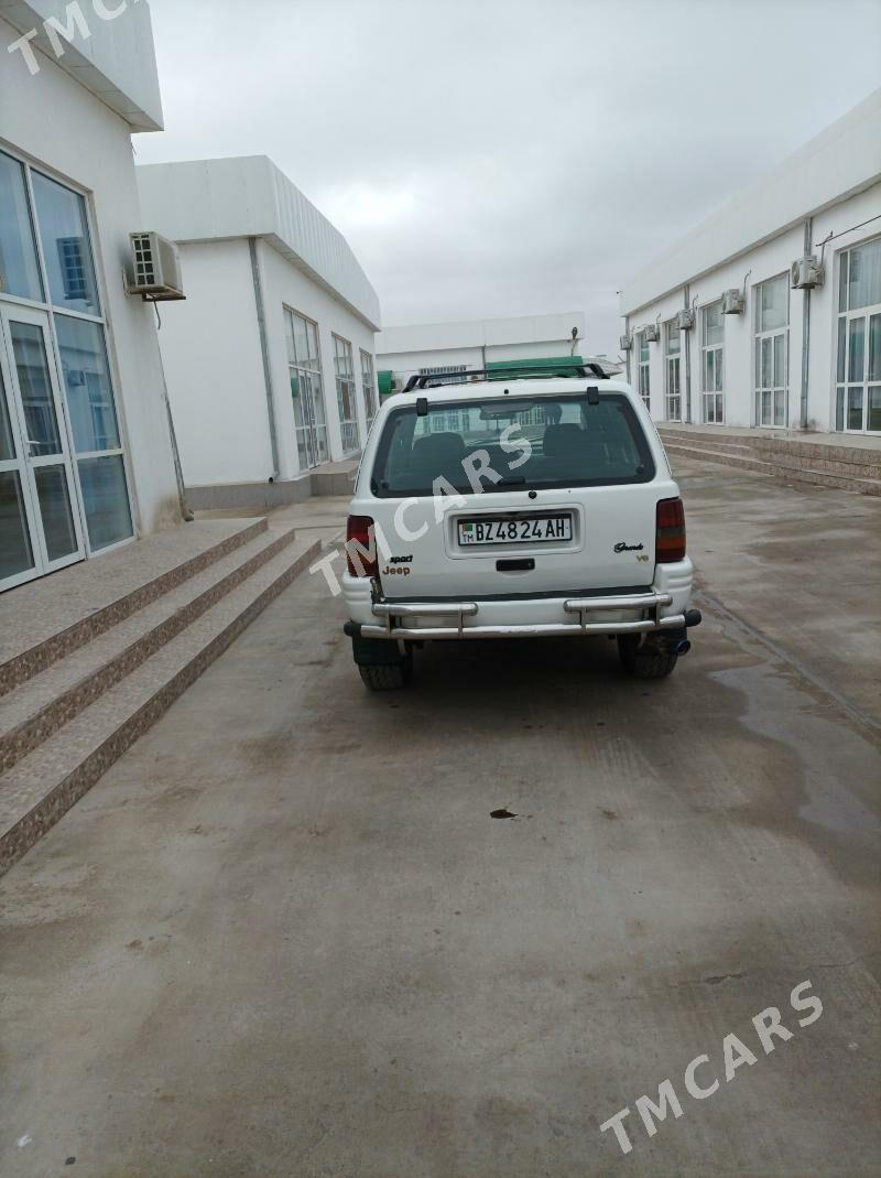 Jeep Grand Cherokee 1997 - 70 000 TMT - Теджен - img 4