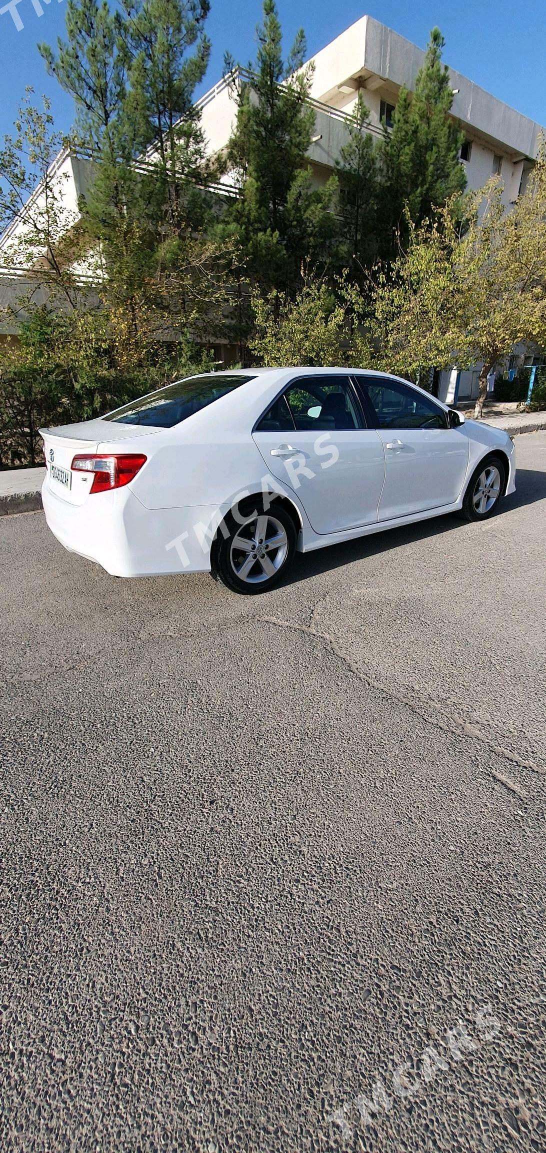 Toyota Camry 2013 - 220 000 TMT - 30 мкр - img 2