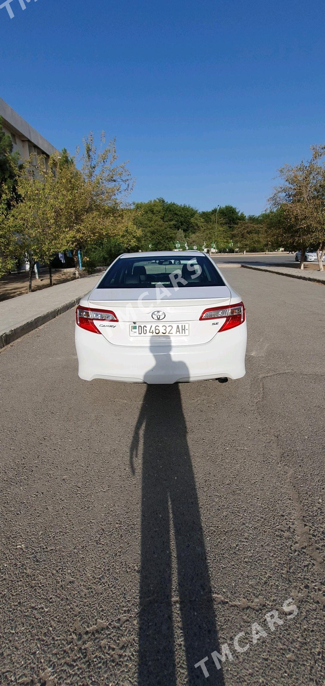 Toyota Camry 2013 - 220 000 TMT - 30 мкр - img 4
