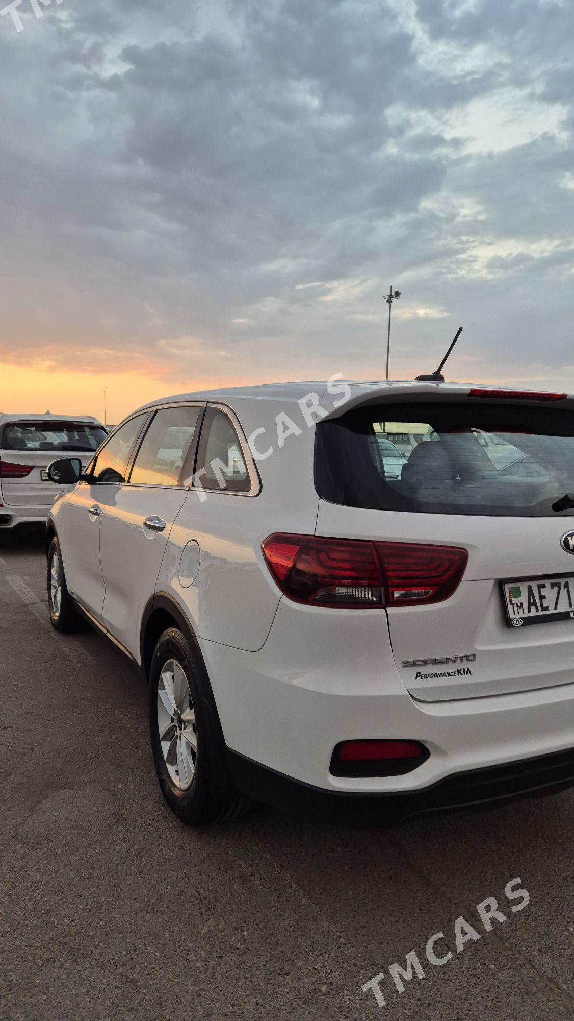 Kia Sorento 2018 - 285 000 TMT - Ашхабад - img 5
