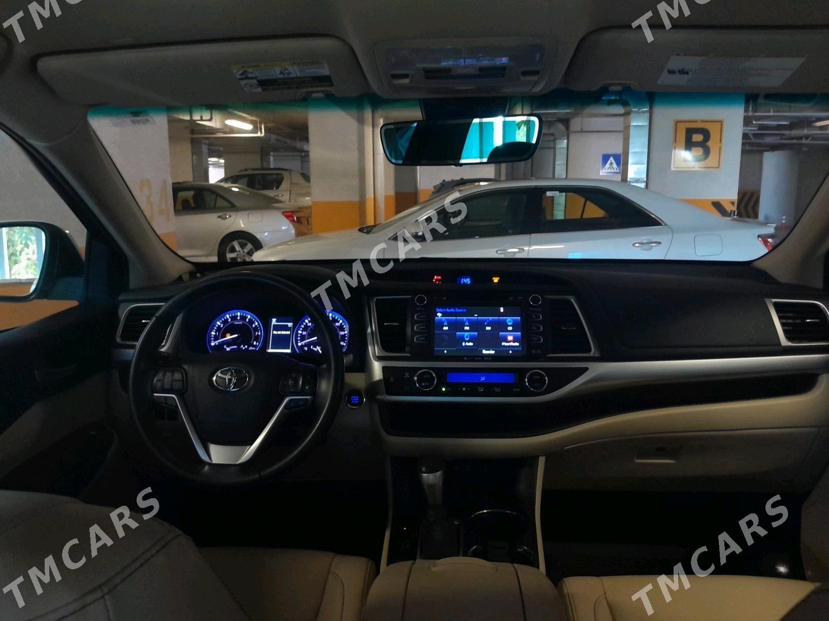 Toyota Highlander 2019 - 600 000 TMT - Ашхабад - img 4