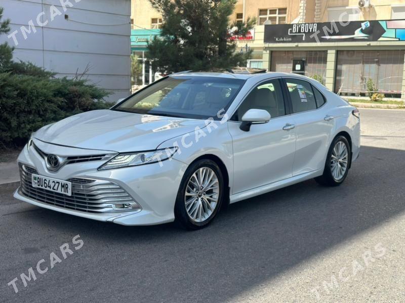 Toyota Camry 2018 - 395 000 TMT - Мары - img 3