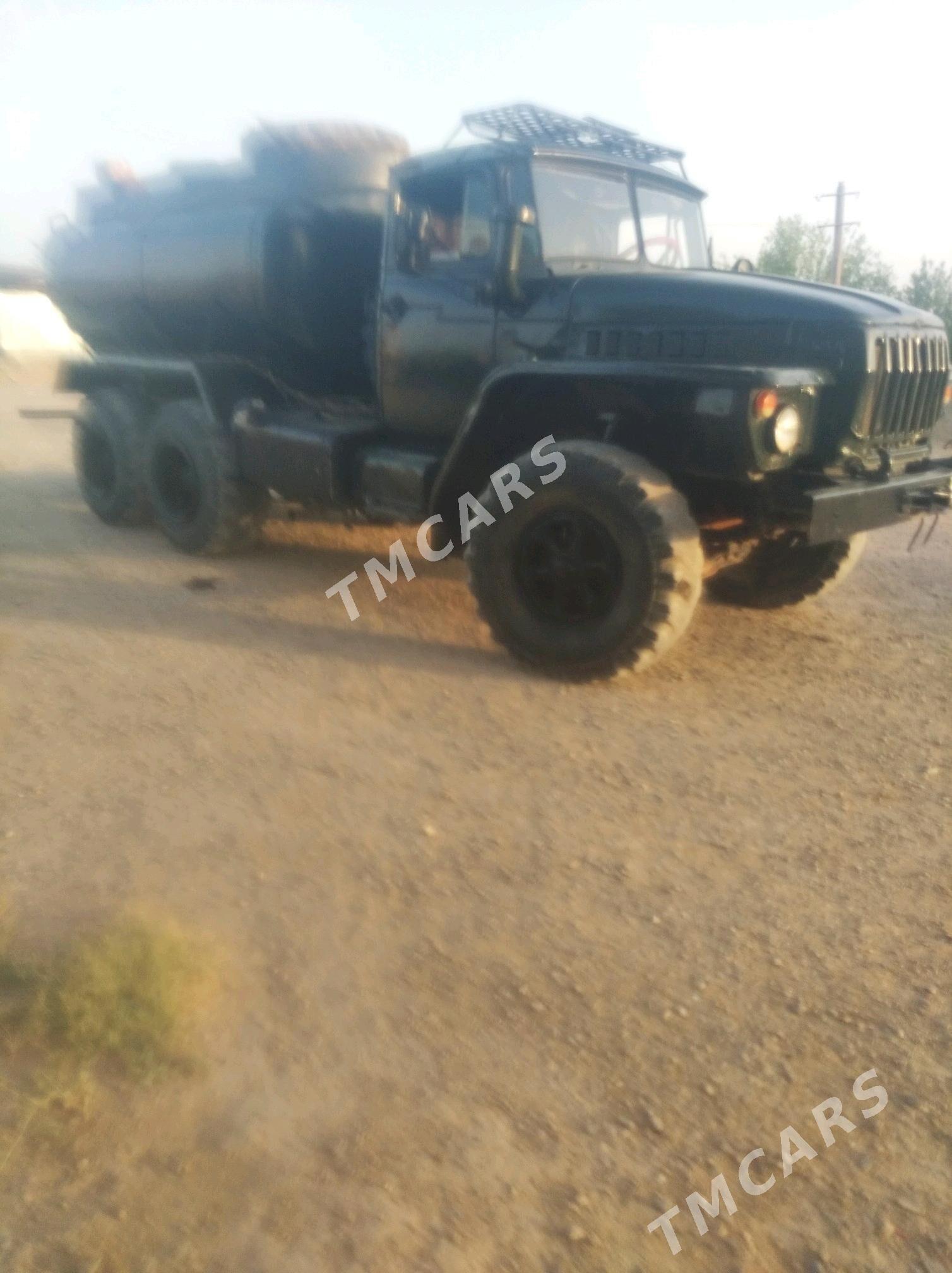 Ural 4320 1980 - 60 000 TMT - Sakarçäge - img 2