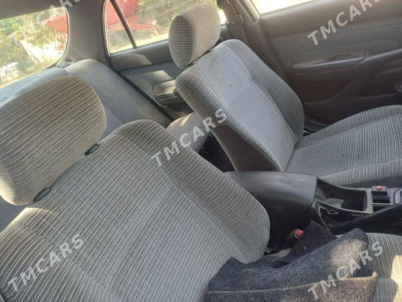 Toyota Carina 1993 - 50 000 TMT - Sakar - img 6