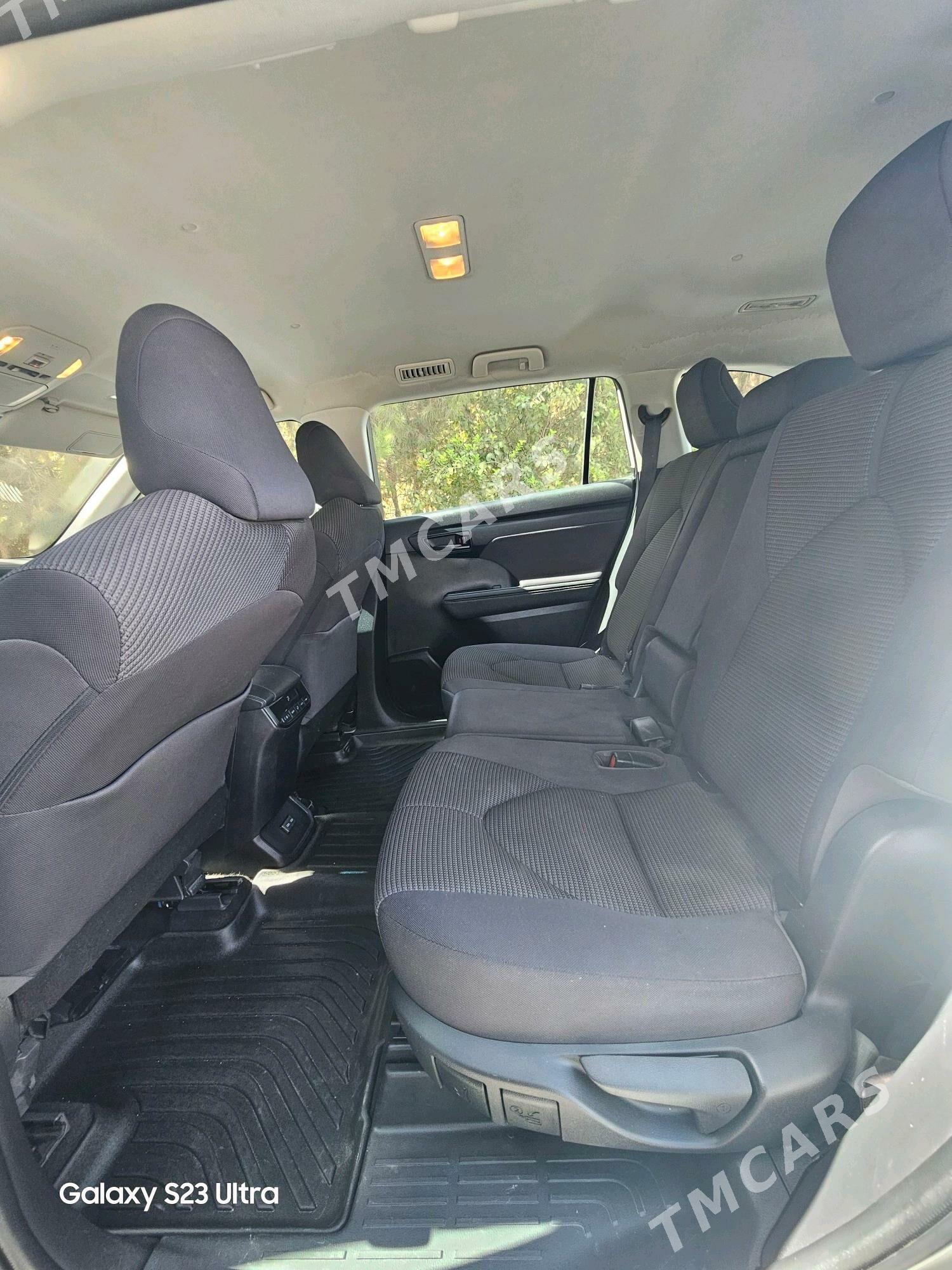 Toyota Highlander 2022 - 486 000 TMT - Мары - img 5