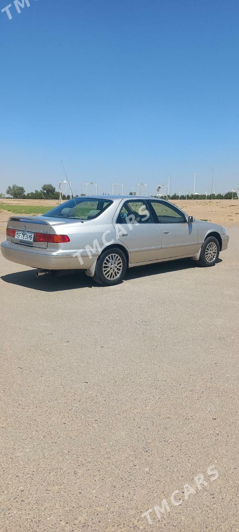 Toyota Camry 1998 - 130 000 TMT - Мары - img 4