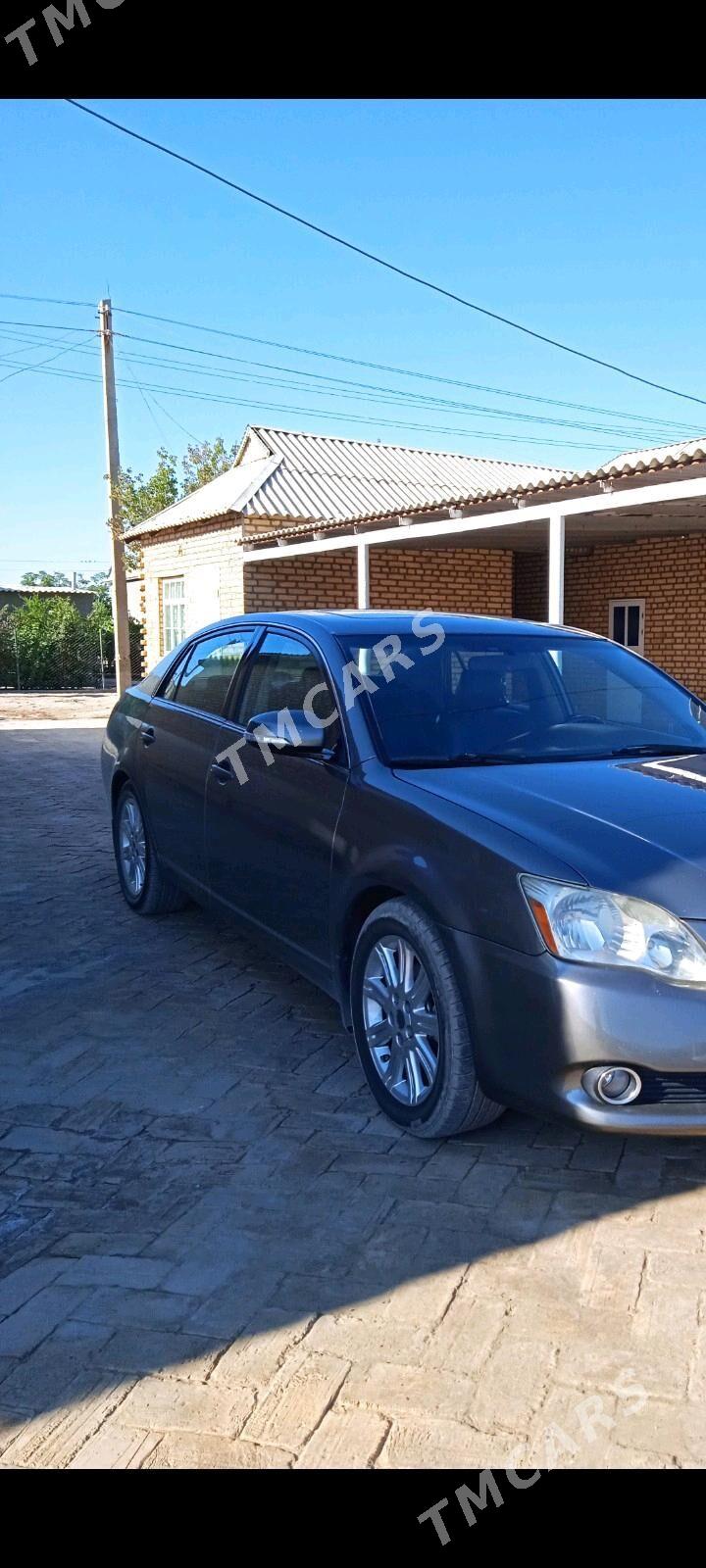 Toyota Avalon 2005 - 190 000 TMT - Мары - img 3