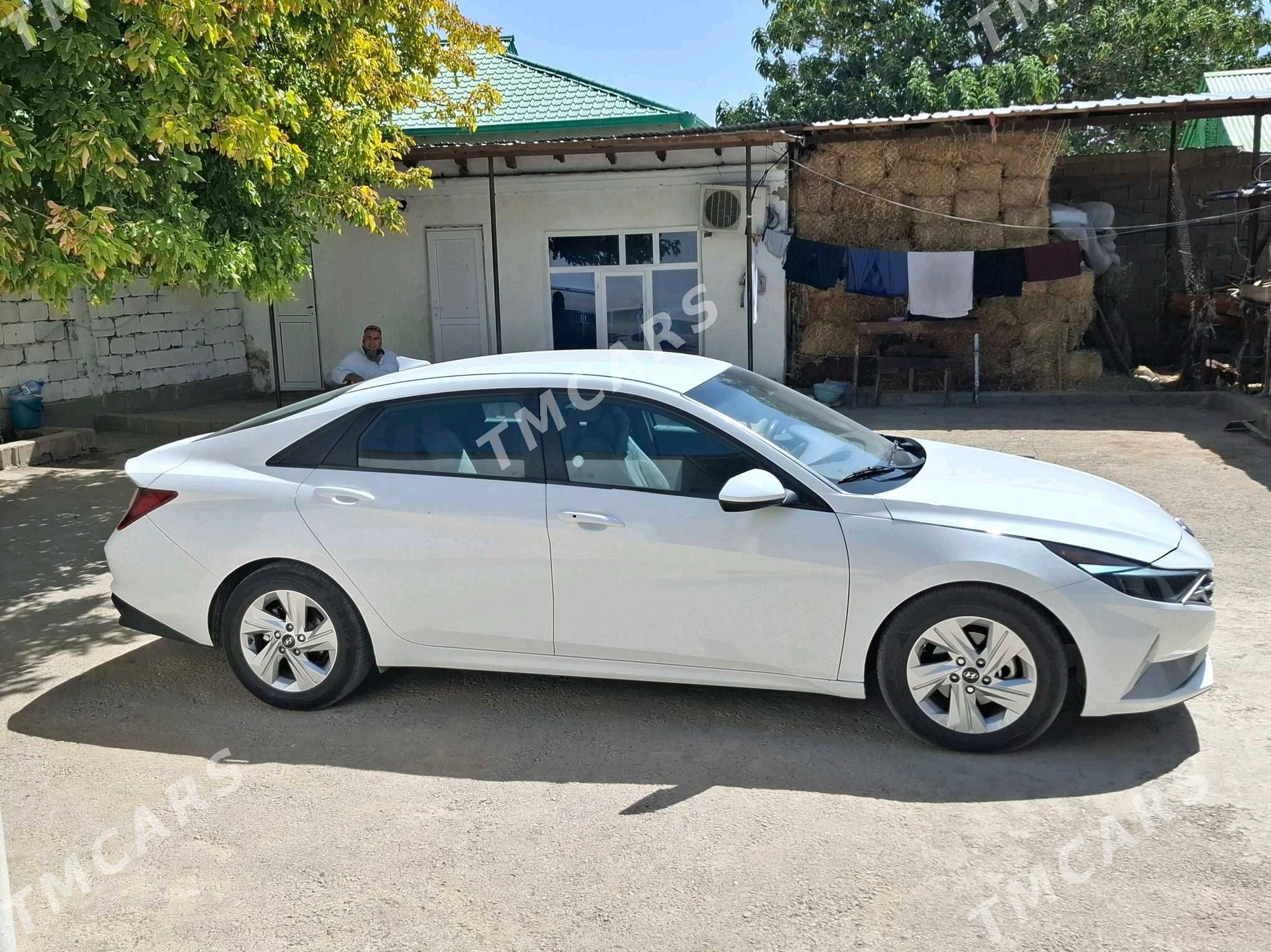 Hyundai Elantra 2021 - 240 000 TMT - Ашхабад - img 4
