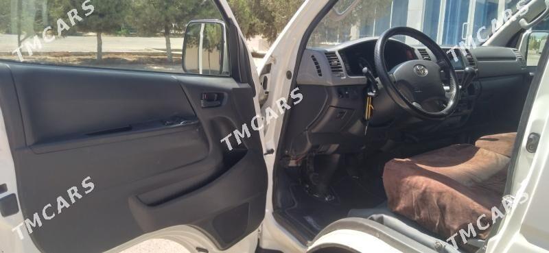 Toyota Hiace 2006 - 250 000 TMT - Бузмеин ГРЭС - img 1