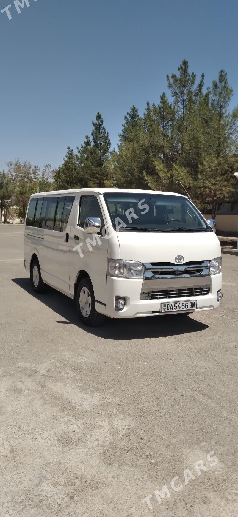 Toyota Hiace 2006 - 250 000 TMT - Бузмеин ГРЭС - img 4
