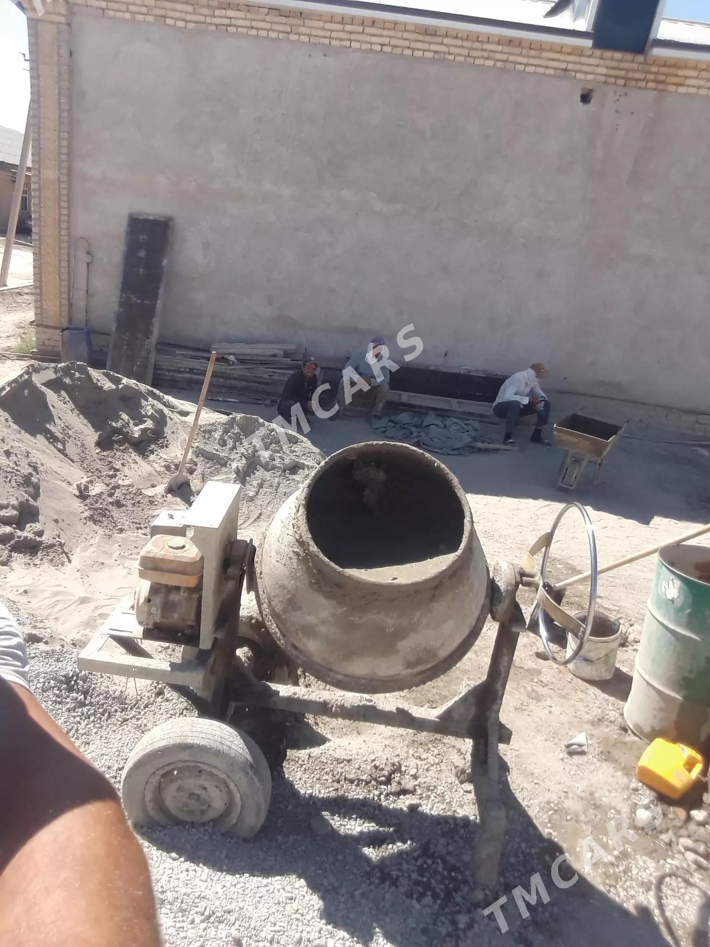 mişalka beton garmak üçin - Gurbansoltan Eje - img 2