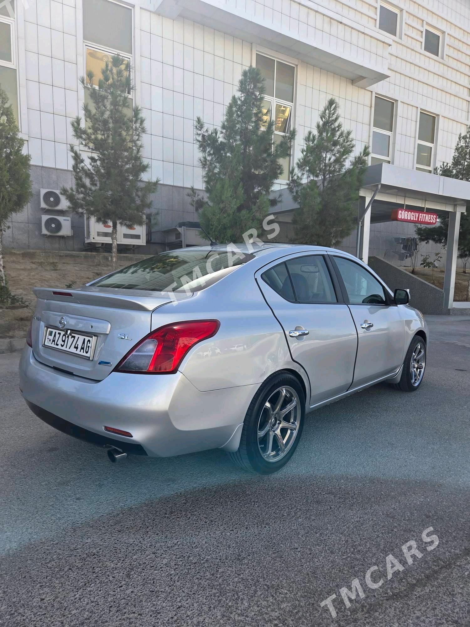 Nissan Versa 2013 - 105 000 TMT - Ашхабад - img 3