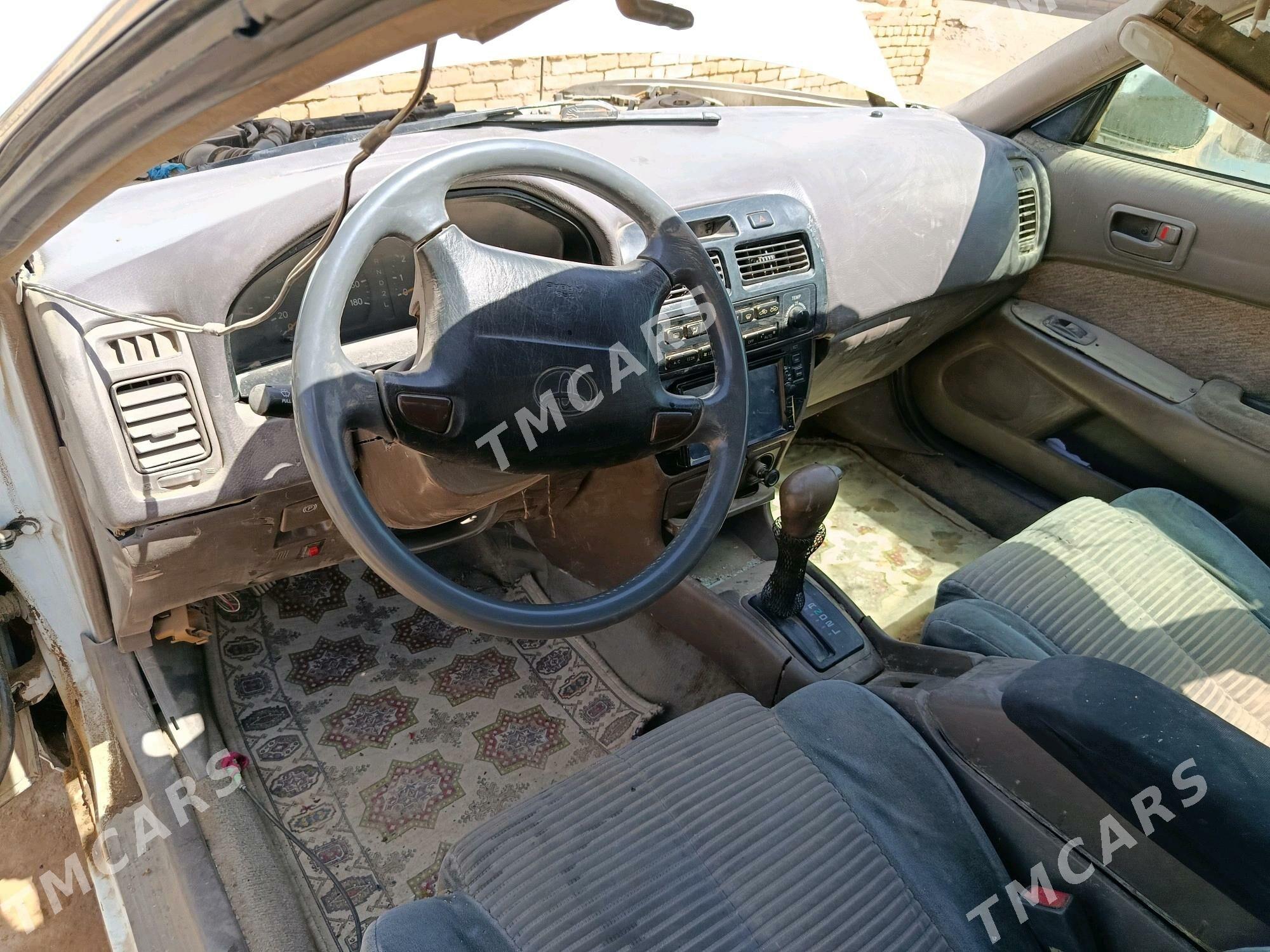 Toyota Vista 1994 - 20 000 TMT - Farap - img 6