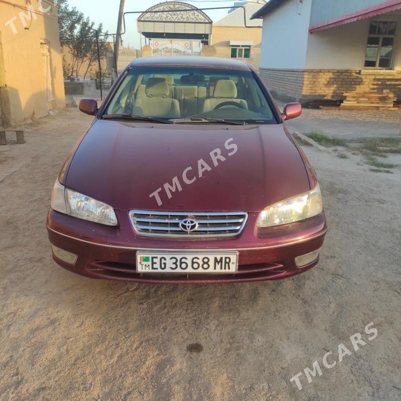 Toyota Camry 2001 - 135 000 TMT - Ёлётен - img 4