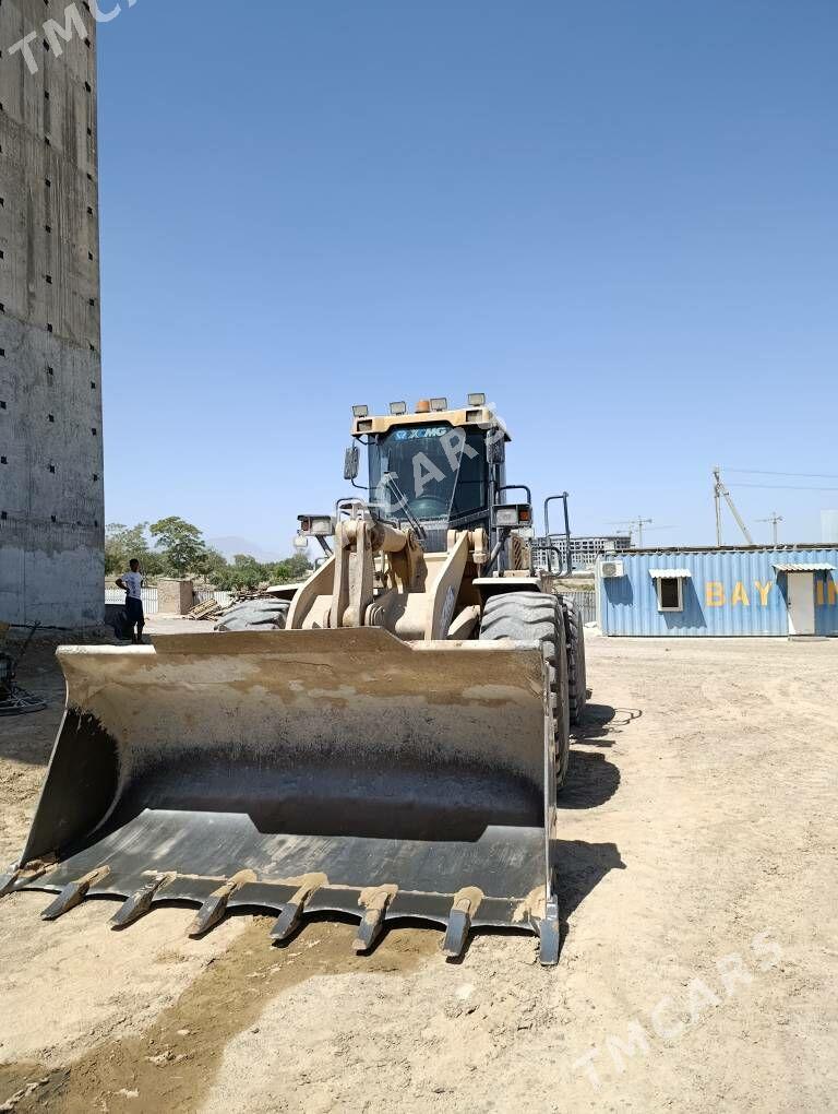 XCMG ZL50 2015 - 820 000 TMT - Гуртли - img 4