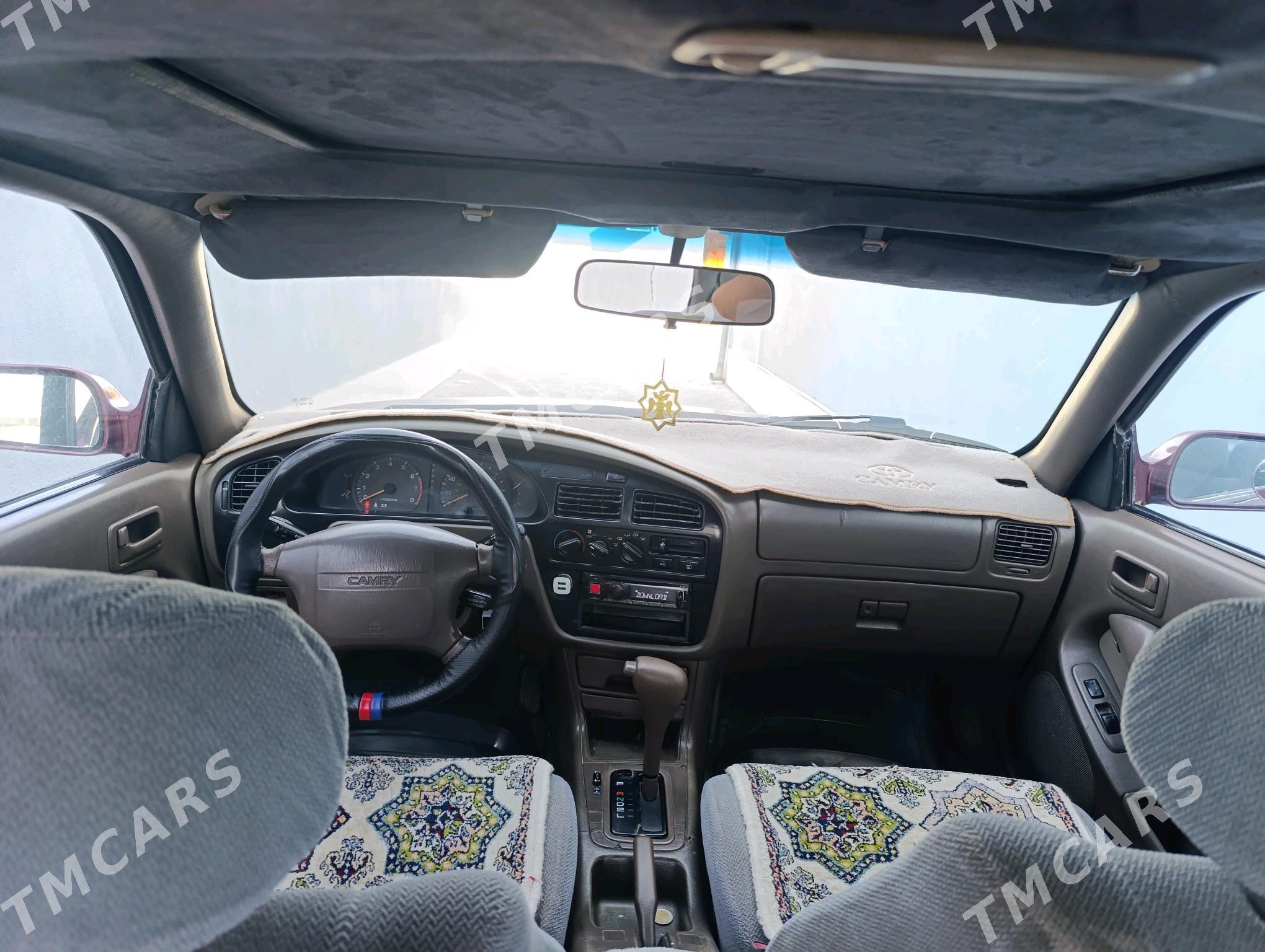 Toyota Camry 1996 - 80 000 TMT - Байрамали - img 2