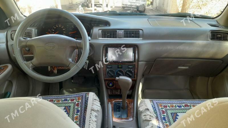 Toyota Camry 2001 - 150 000 TMT - Теджен - img 4