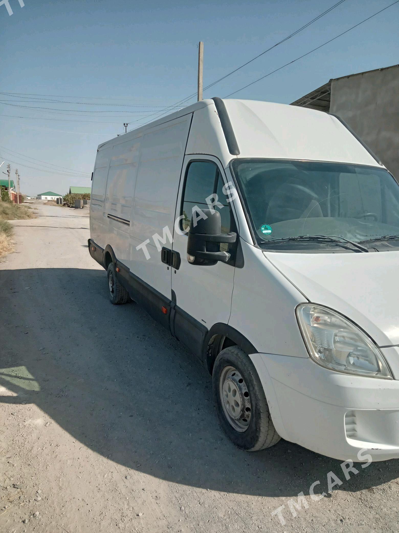 Iveco Daily 2009 - 170 000 TMT - Ашхабад - img 4