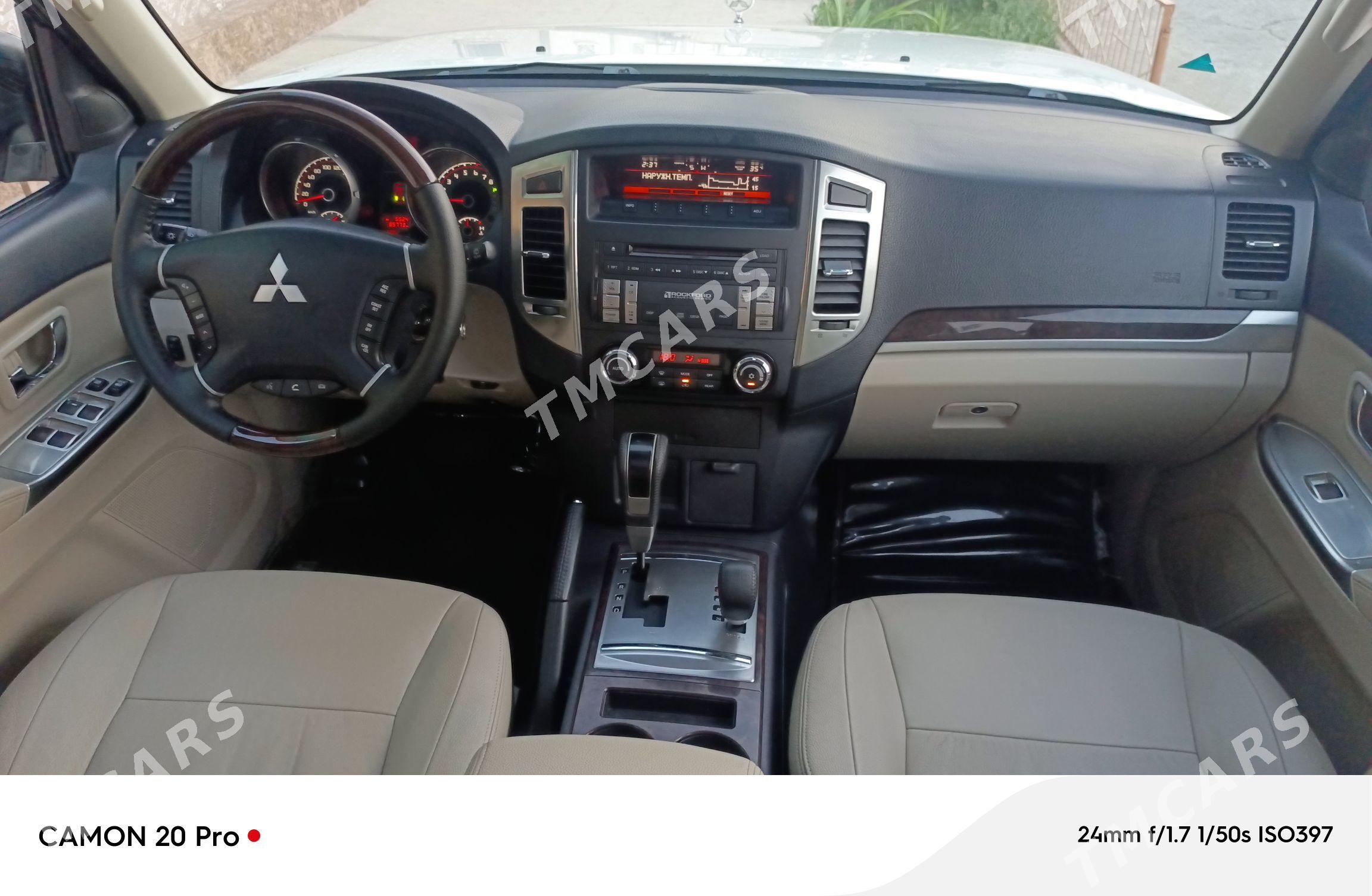 Mitsubishi Pajero 2015 - 335 000 TMT - Хитровка - img 8