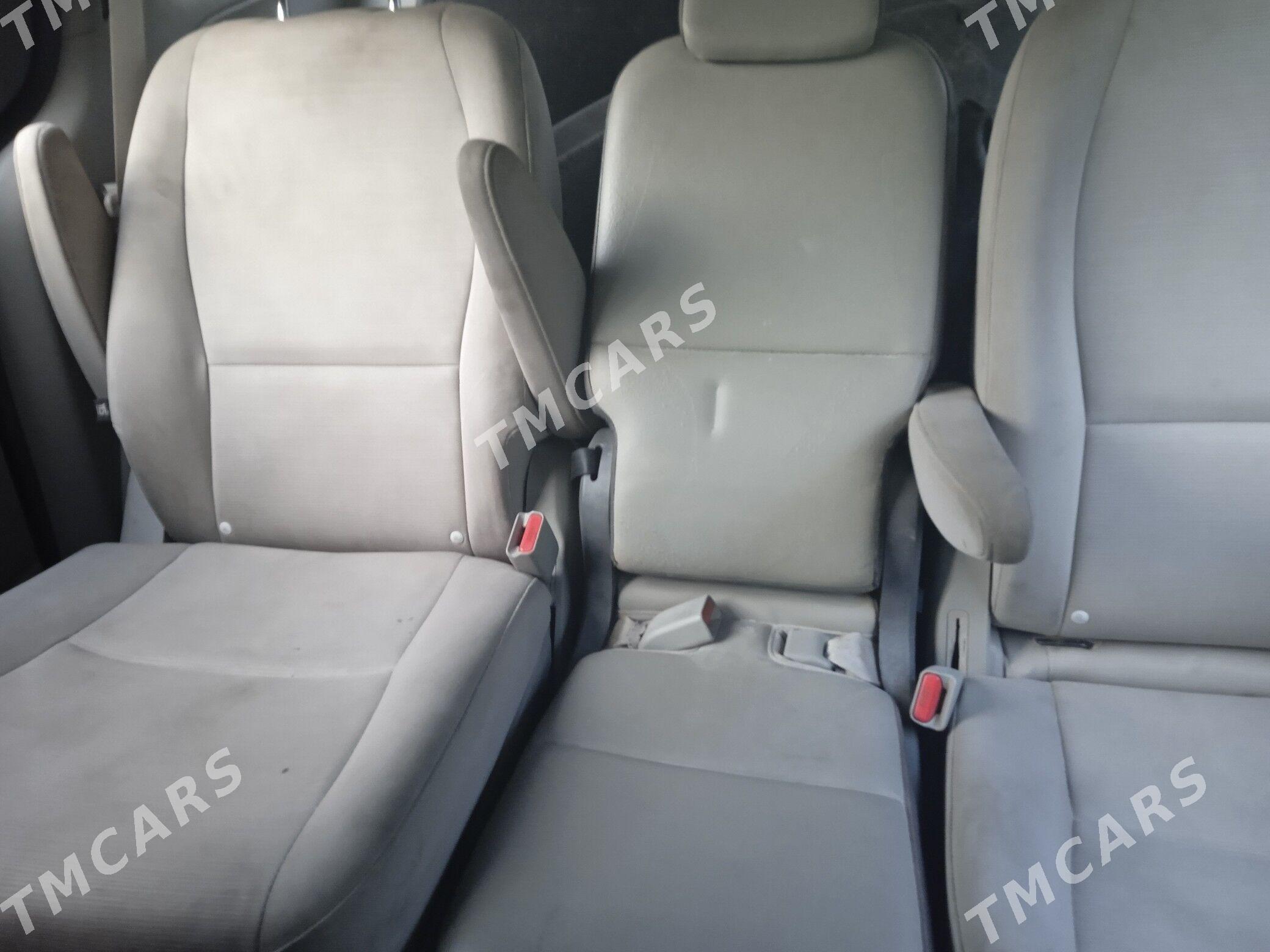 Kia Sedona 2020 - 330 000 TMT - Aşgabat - img 8