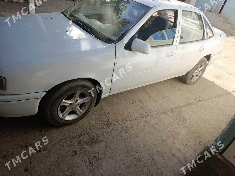 Opel Vectra 1991 - 26 000 TMT - Magtymguly - img 2
