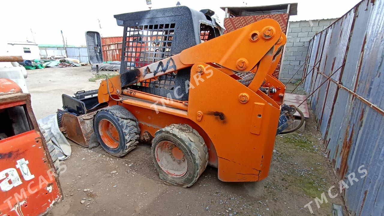 Bobcat S185 2008 - 65 000 TMT - Büzmeýin - img 2