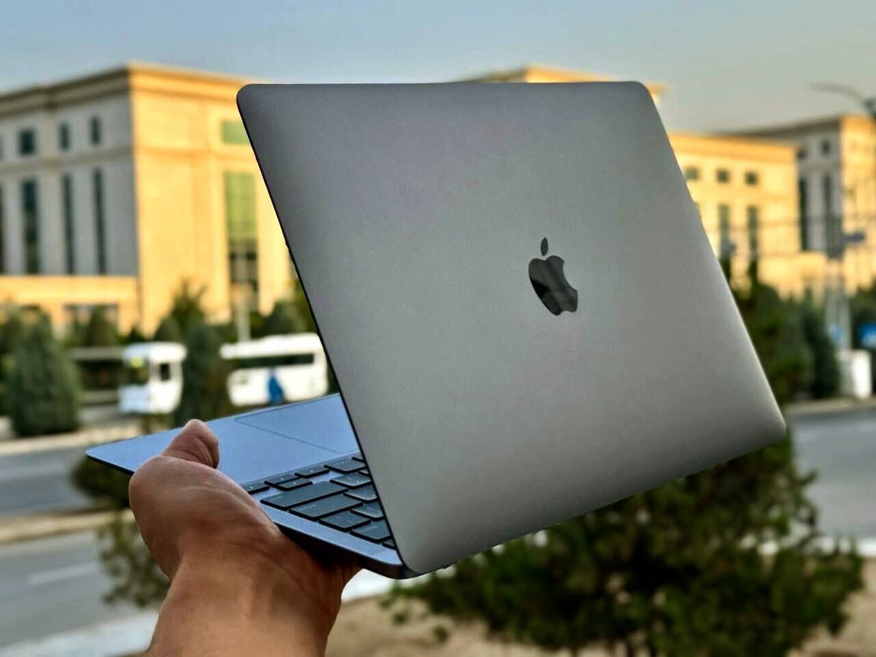 MacBook Air 13 / M1 / 512 GB - Balkanabat - img 2