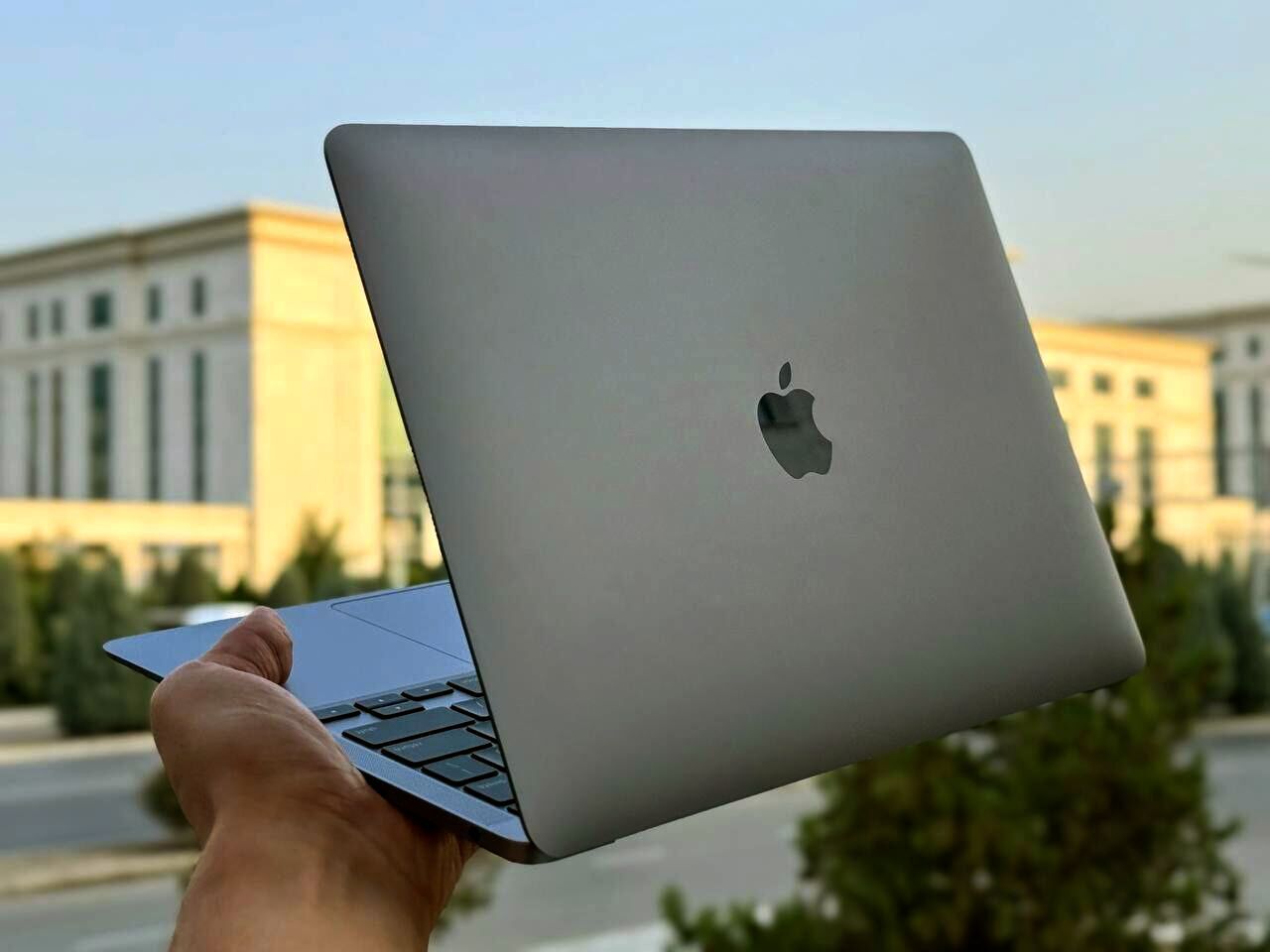 MacBook Air 13 / M1 / 512 GB - Balkanabat - img 7