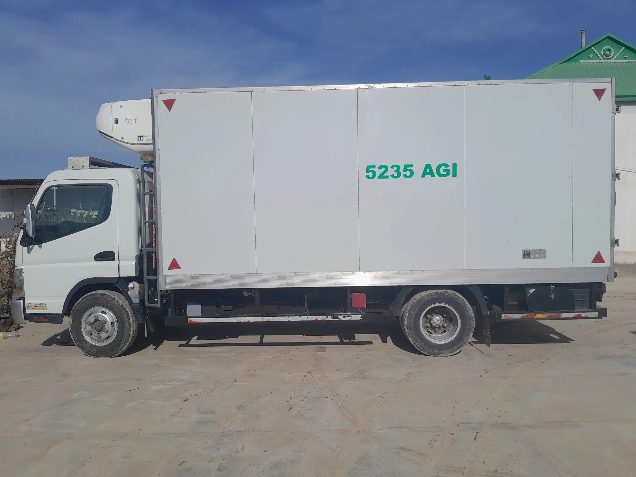 Mitsubishi Canter 2017 - 550 000 TMT - Ашхабад - img 3