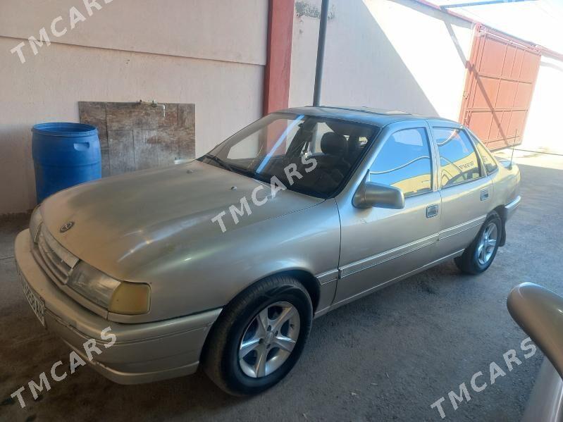 Opel Vectra 1990 - 26 000 TMT - Анев - img 3