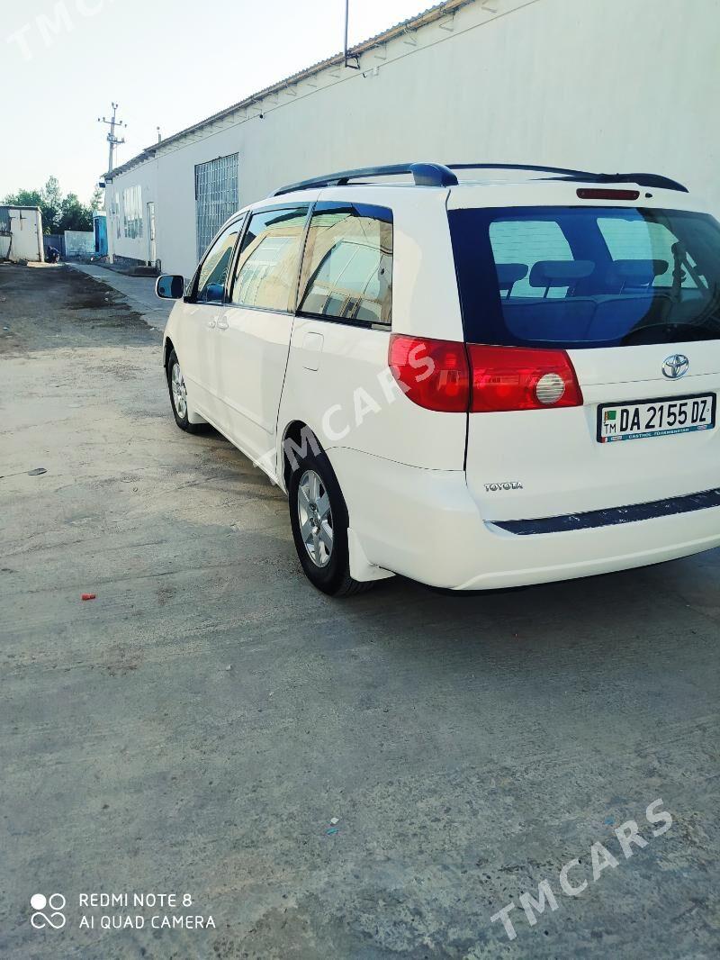 Toyota Sienna 2006 - 240 000 TMT - Туркменабат - img 2