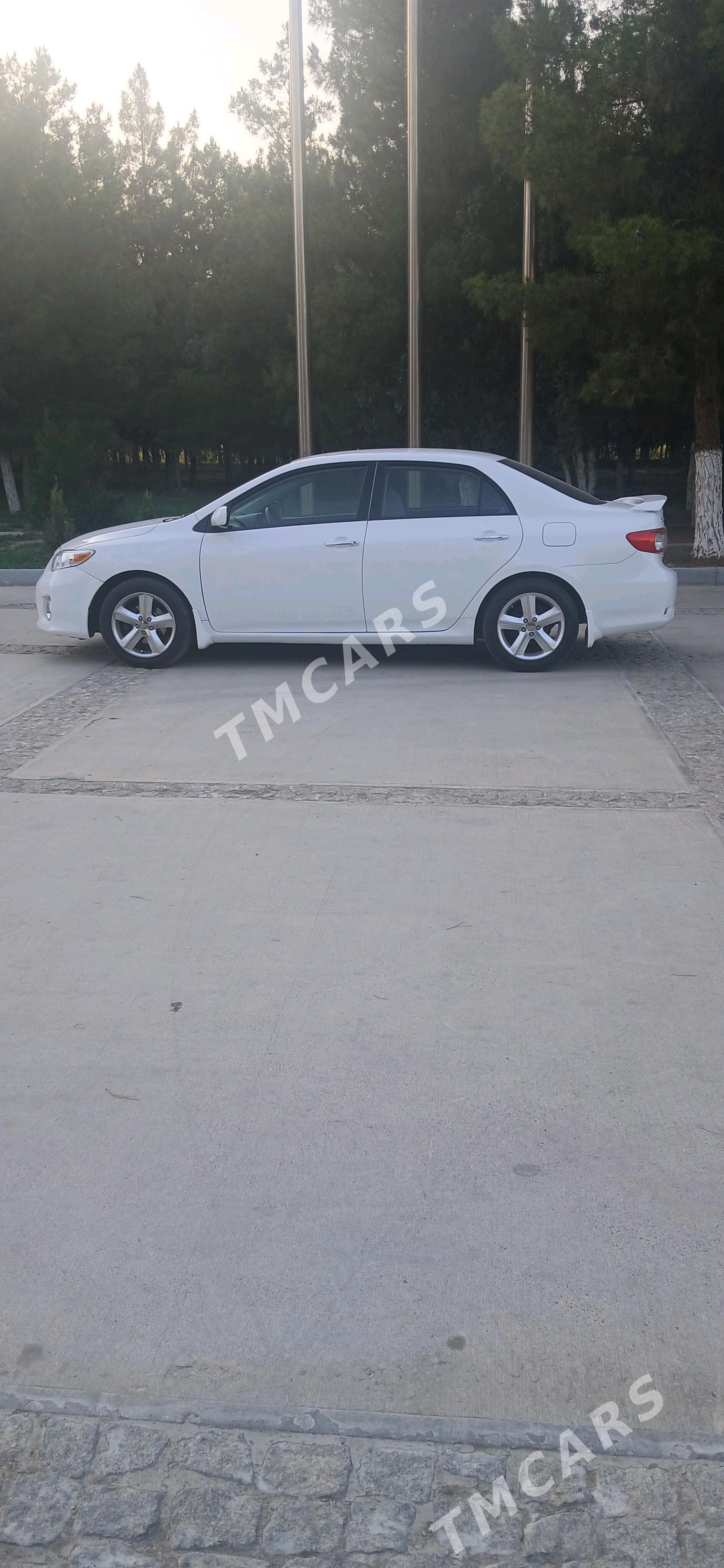 Toyota Corolla 2011 - 145 000 TMT - Гёкдепе - img 3