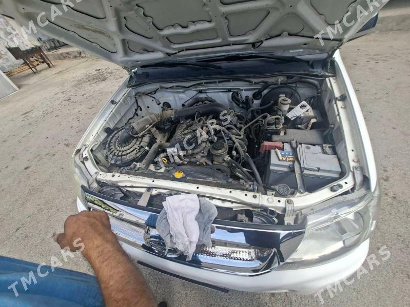 Toyota Hilux 2011 - 350 000 TMT - Ашхабад - img 9