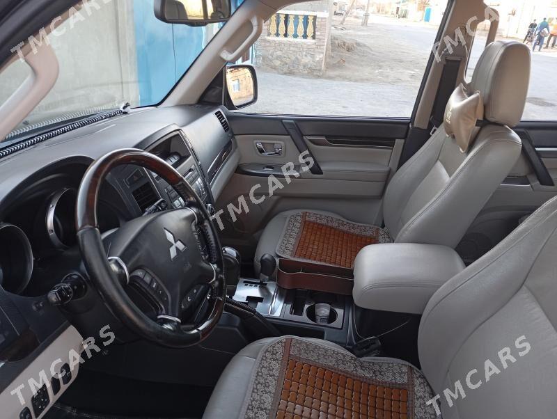 Mitsubishi Pajero 2012 - 280 000 TMT - Bereket - img 2