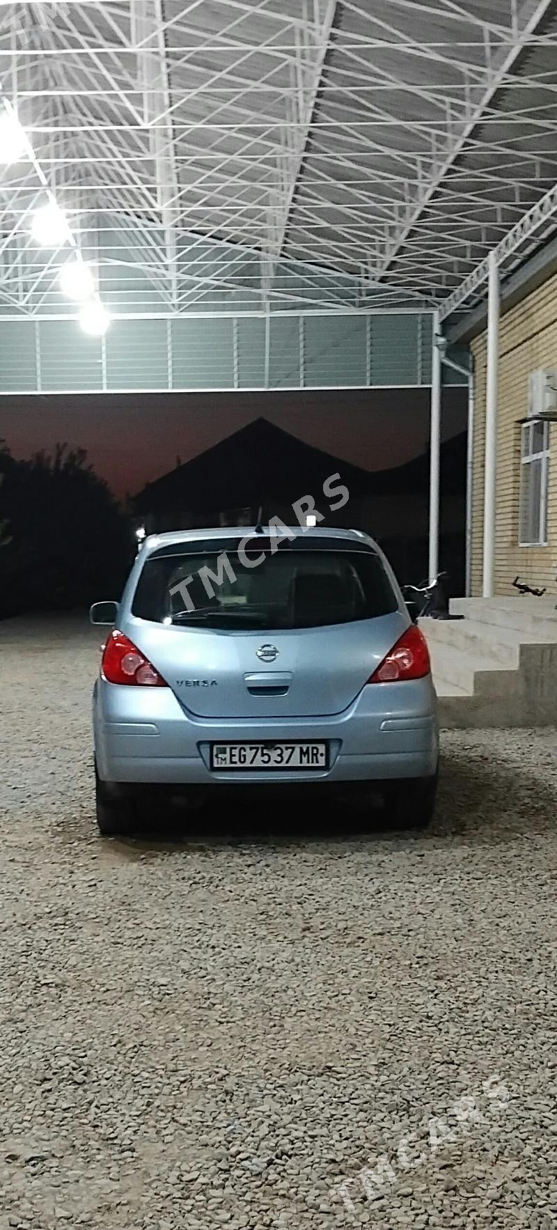 Nissan Versa 2011 - 130 000 TMT - Mary - img 3