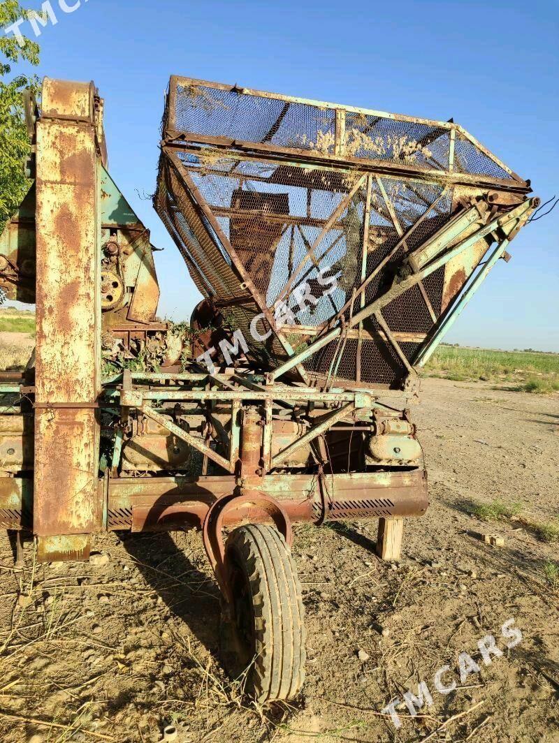 MTZ T-28 2002 - 30 000 TMT - Мары - img 3