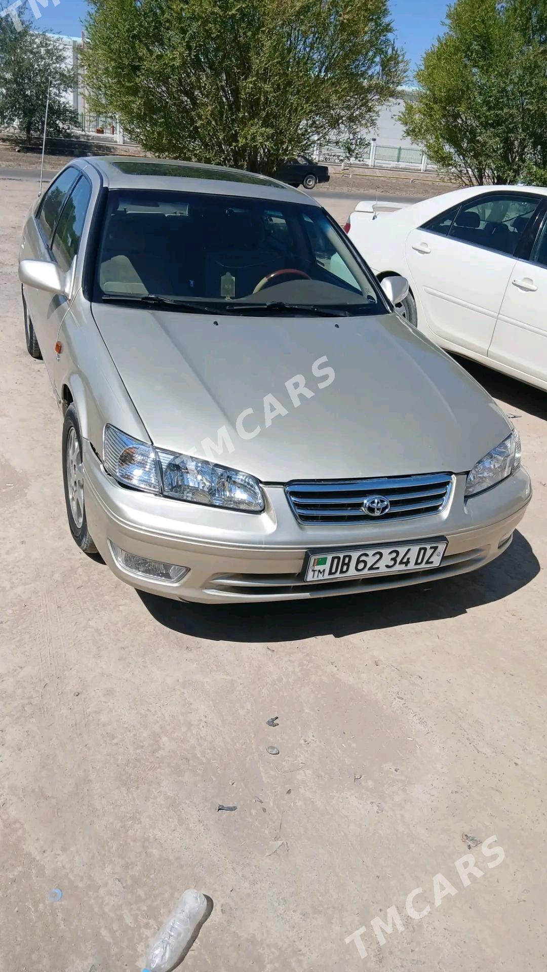 Toyota Camry 1999 - 116 000 TMT - Кёнеургенч - img 2