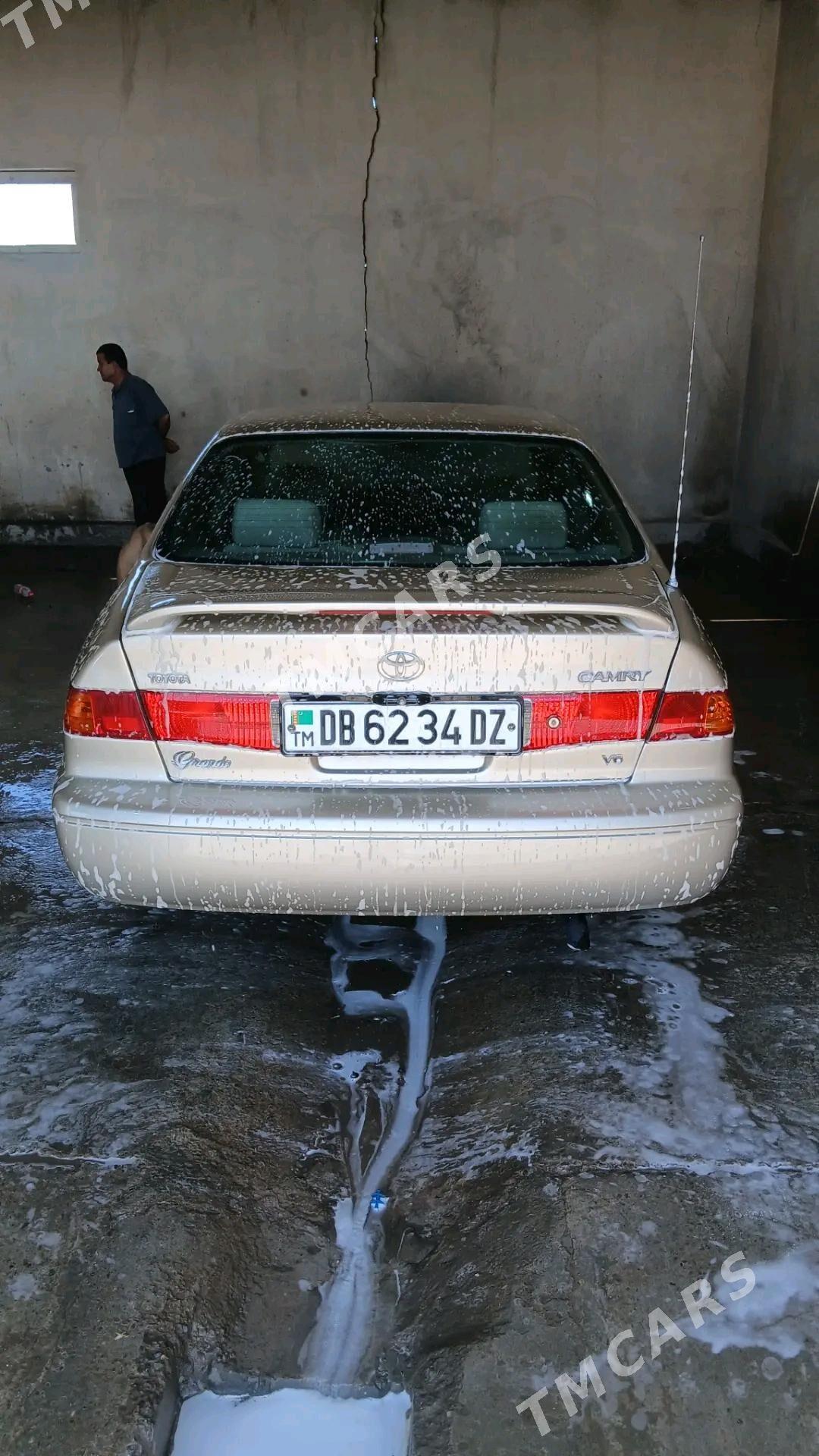 Toyota Camry 1999 - 116 000 TMT - Кёнеургенч - img 8