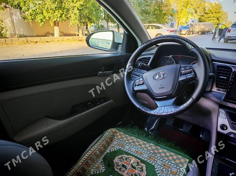 Hyundai Elantra 2018 - 245 000 TMT - Ашхабад - img 4