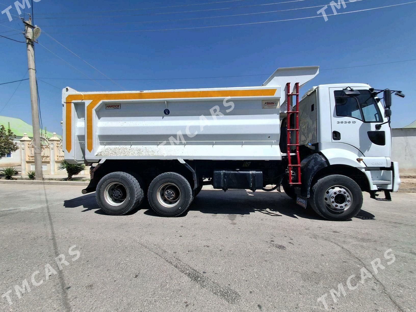 Ford Cargo 3535D 2015 - 760 000 TMT - Aşgabat - img 2