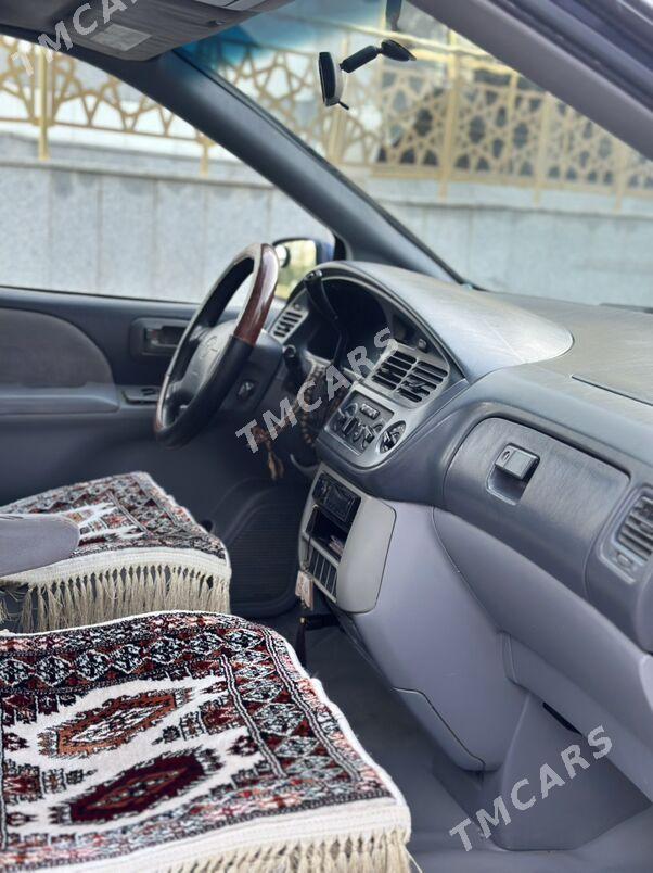 Toyota Sienna 2002 - 170 000 TMT - Baýramaly - img 6