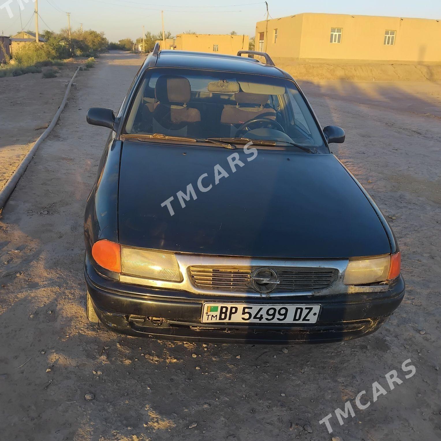 Opel Astra 1992 - 25 000 TMT - Рухубелентский этрап - img 4