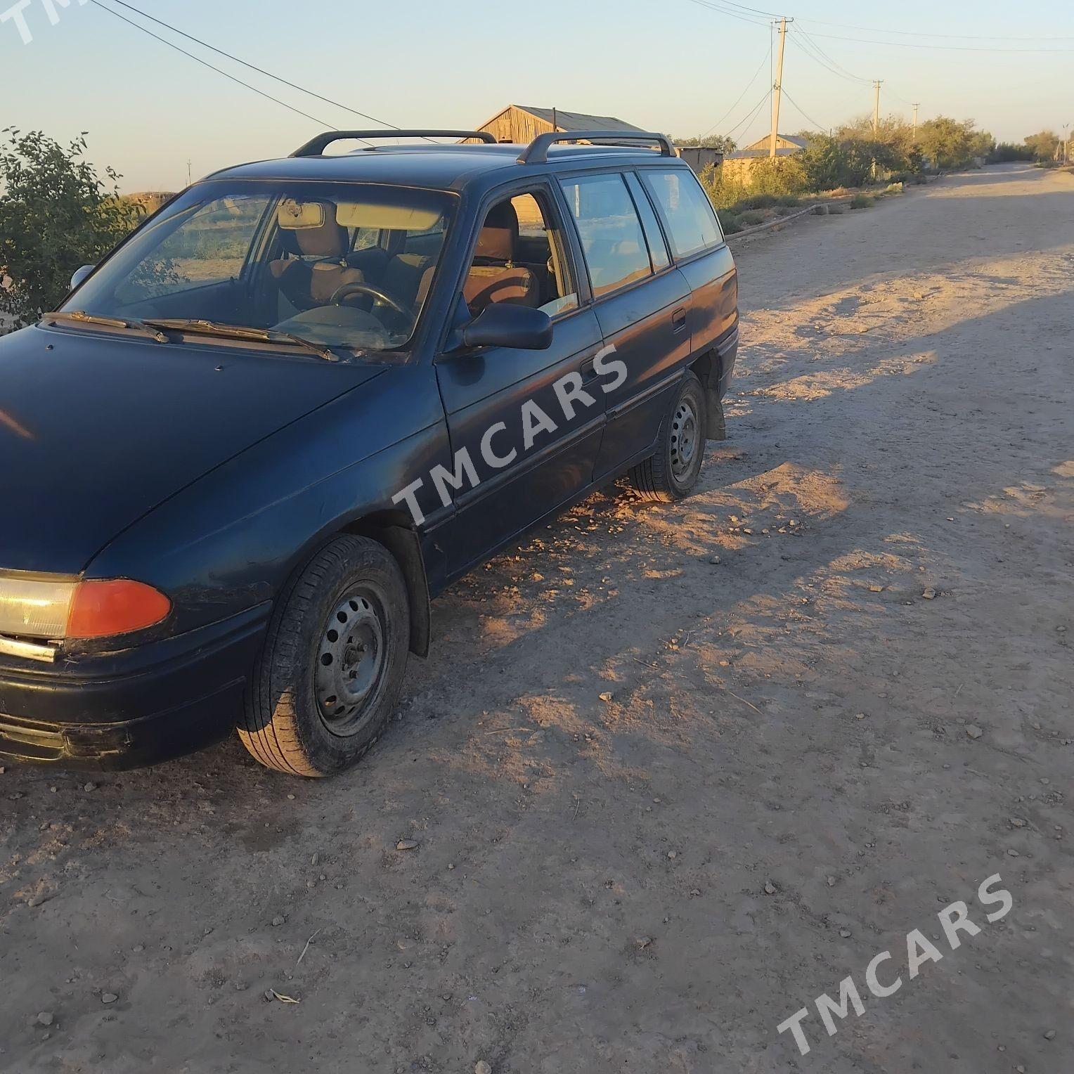 Opel Astra 1992 - 25 000 TMT - Рухубелентский этрап - img 3