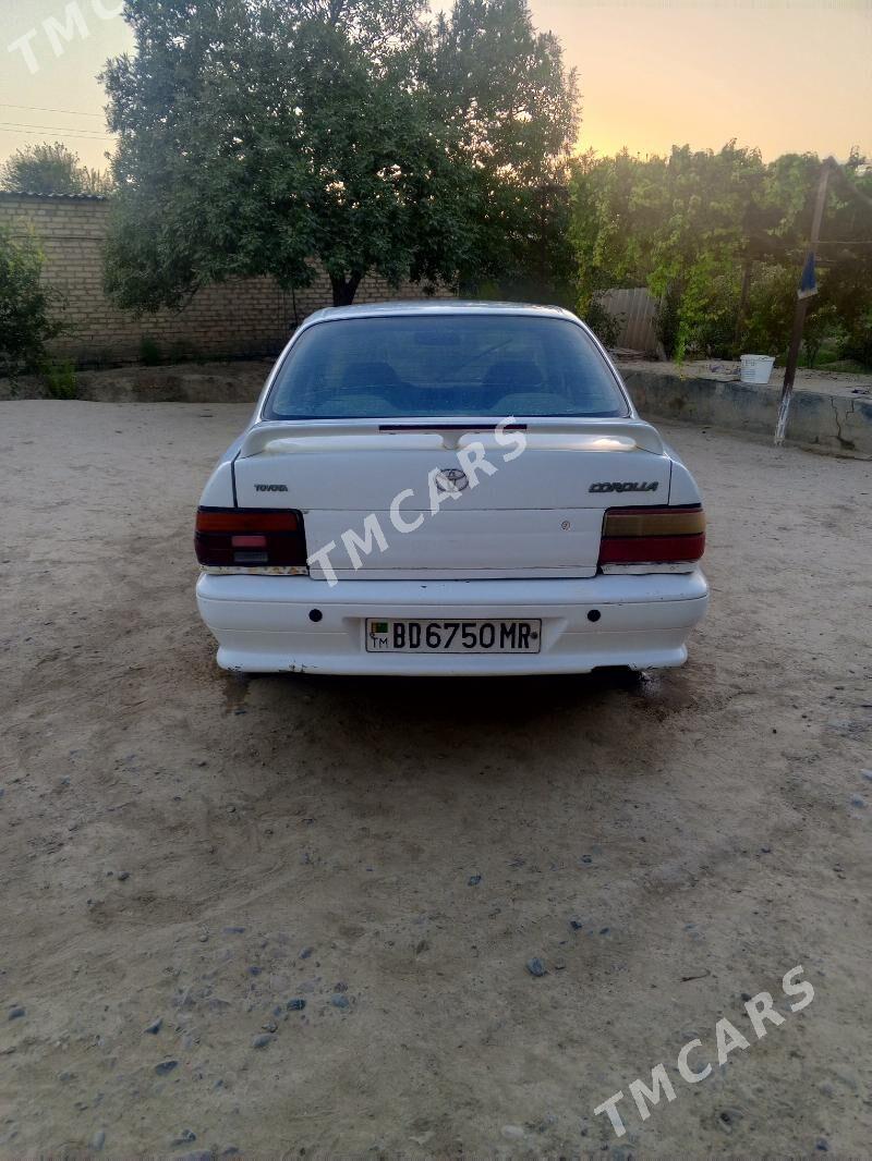 Toyota Corolla 1992 - 26 000 TMT - Туркменгала - img 3
