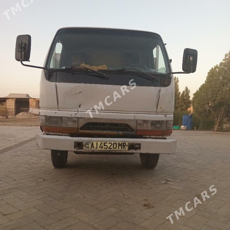 Mitsubishi Canter 1997 - 100 000 TMT - Baýramaly - img 3