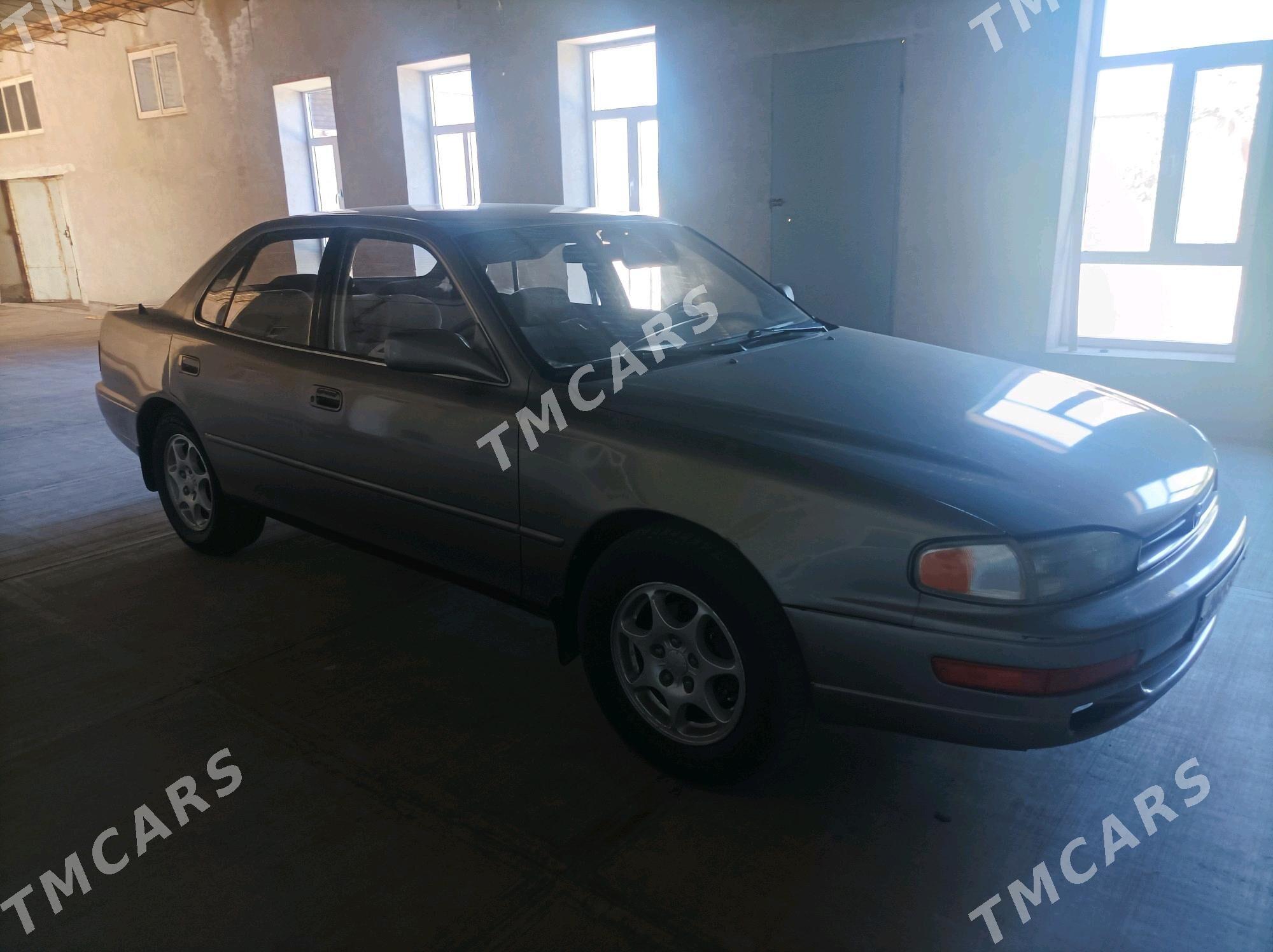 Toyota Camry 1992 - 90 000 TMT - Saýat - img 2